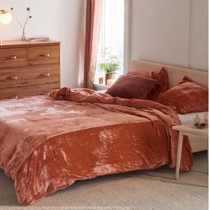 Urban Outfitters Skye Velvet Duvet Cover + 2 Shams